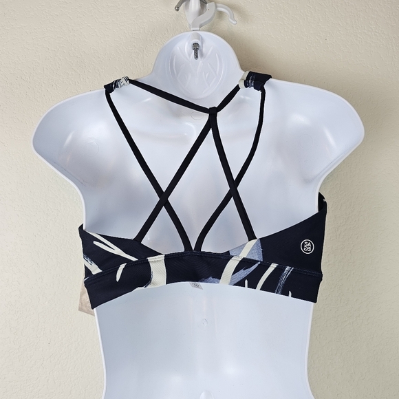 Sage Collective Current Blue Abstract Strappy Back Sports Bra - Picture 5 of 9